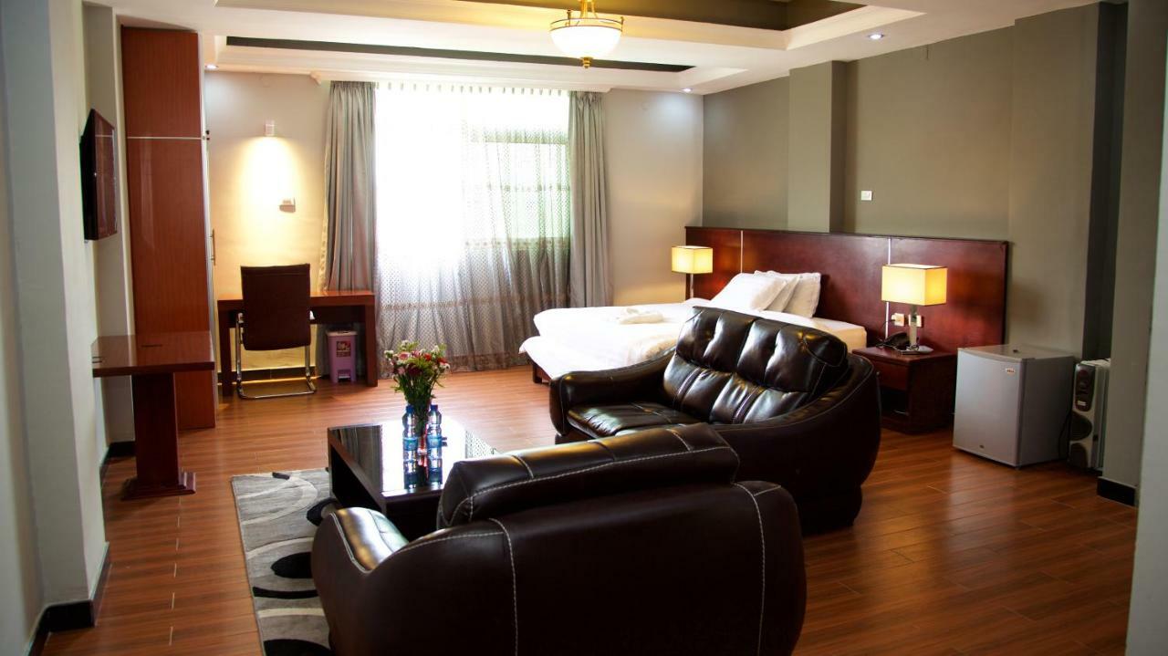 Yinm Furnished Apartment Adís Abeba Exterior foto