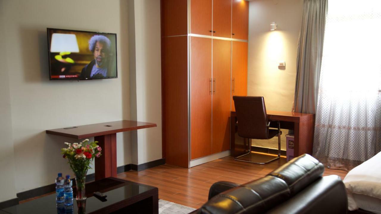 Yinm Furnished Apartment Adís Abeba Exterior foto